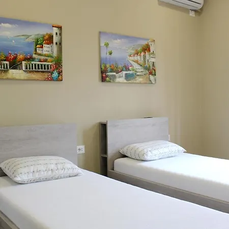 2v1 - Myslym Shyri Appartement *