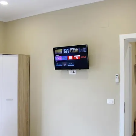 2v1 - Myslym Shyri Appartement