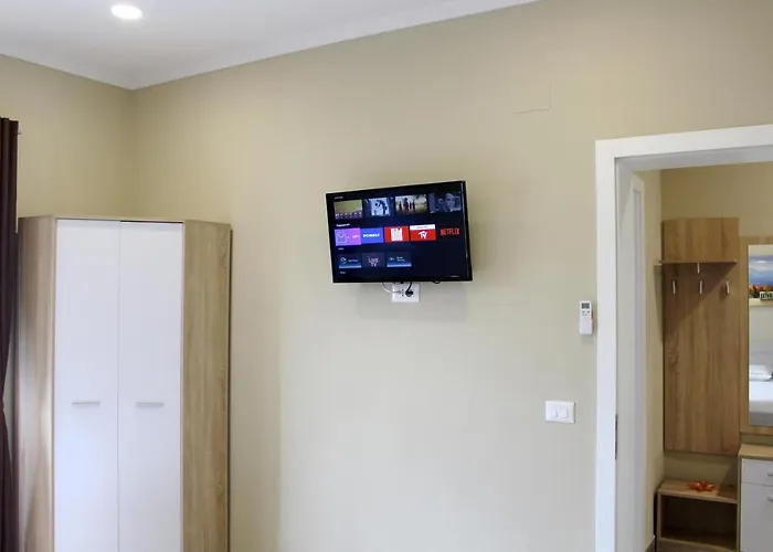 2v1 - Myslym Shyri Apartman