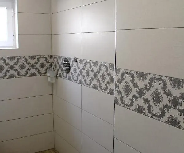 2v1 - Myslym Shyri *