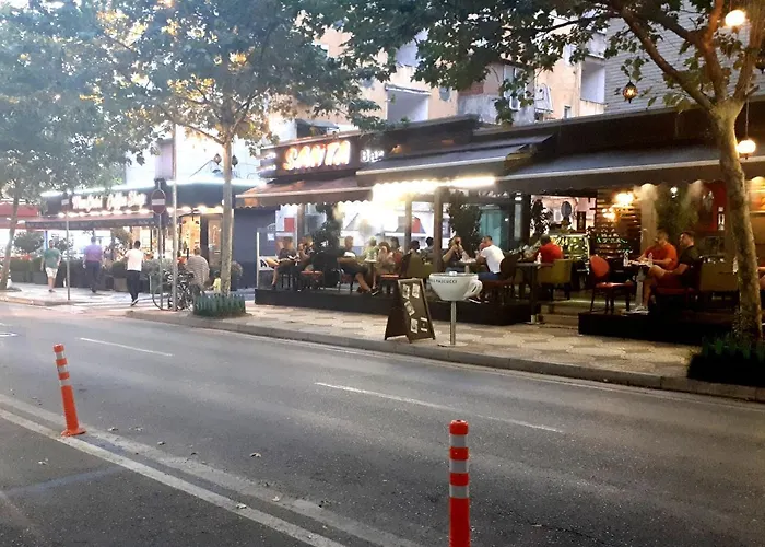 2v1 - Myslym Shyri Apartment *